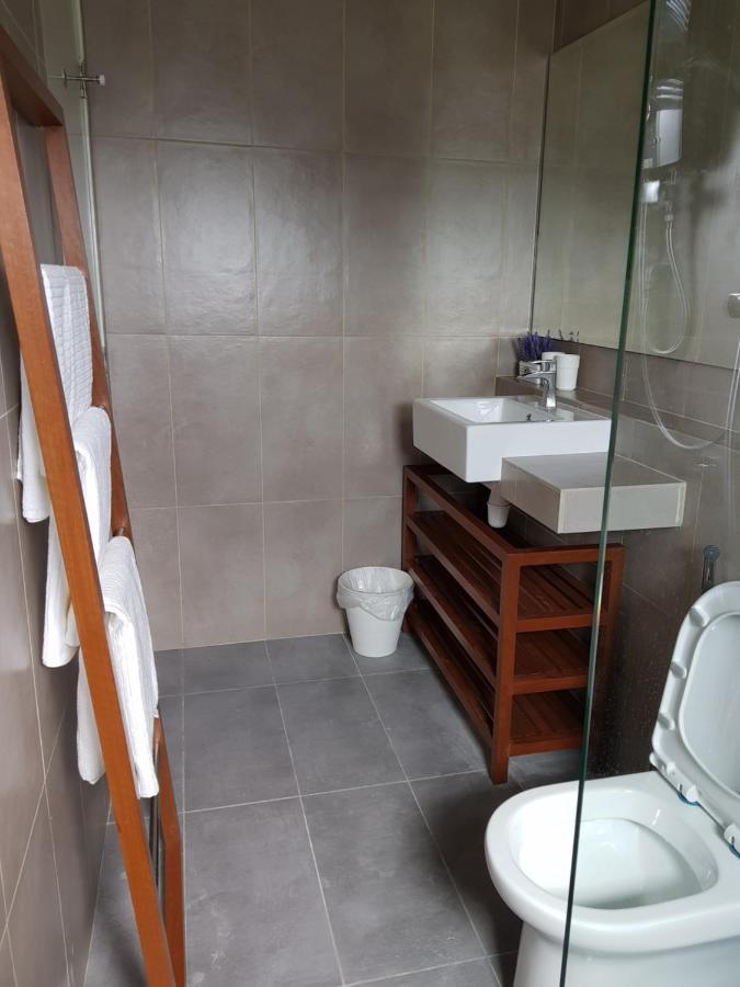 Timurbay Studio Apartment Facing Beautiful Beach Kuantan Ngoại thất bức ảnh